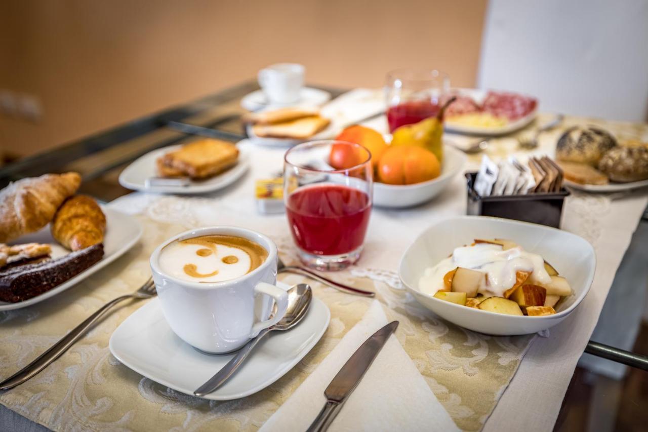 Dimora Bandinelli Acomodação com café da manhã Florença Exterior foto